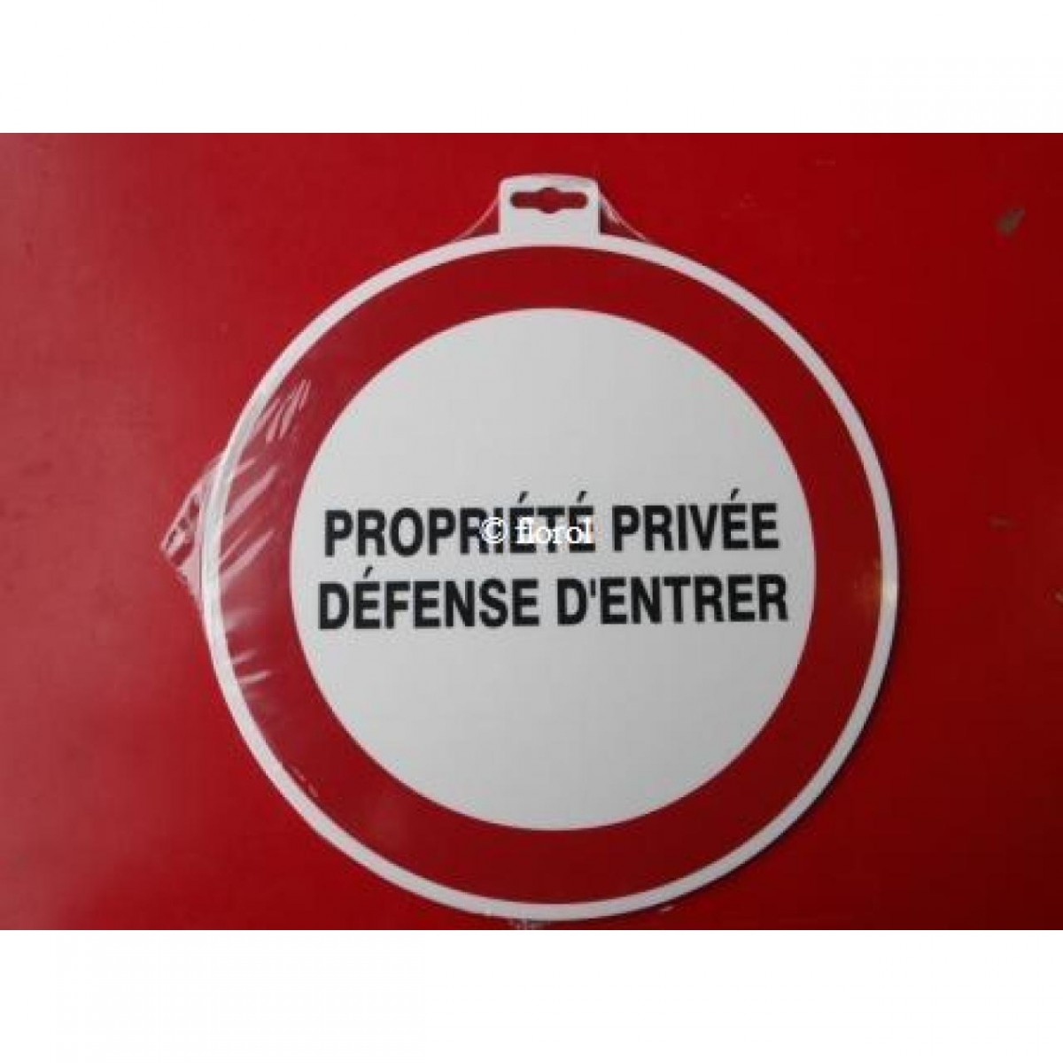 Panneau propriété privée. défense d’entrer